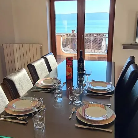Klara Apartament Novi Vinodolski