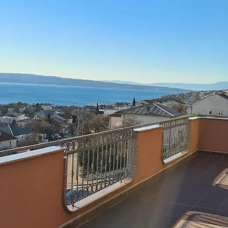 Klara Apartamento *