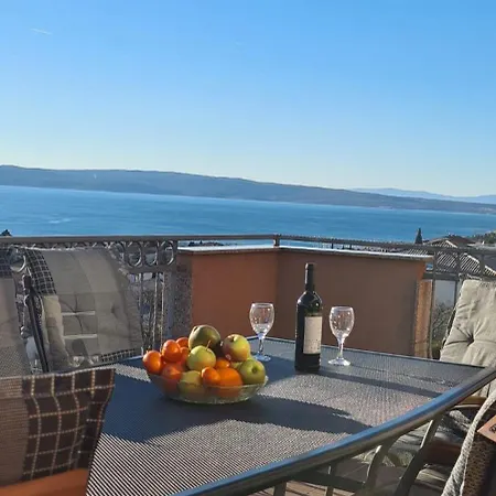 Klara * Novi Vinodolski