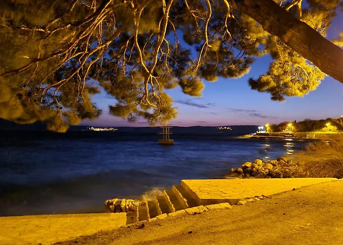 Klara Novi Vinodolski